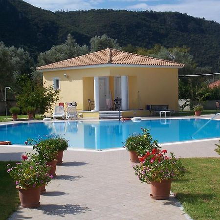 Iliaktida Studio-Villas Frínion الغرفة الصورة